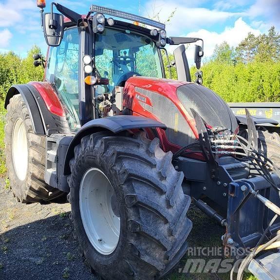 Valtra N174D Traktory