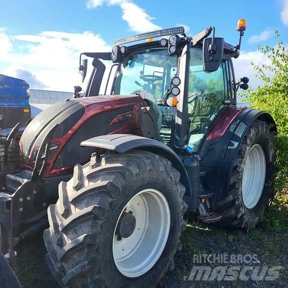 Valtra N174D Traktory