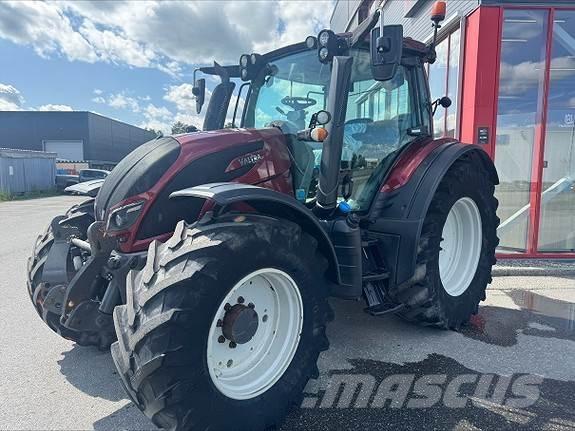 Valtra N174D Traktory