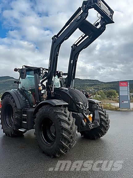 Valtra N175 Traktory