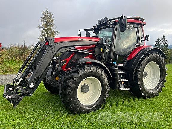 Valtra N175 Traktory