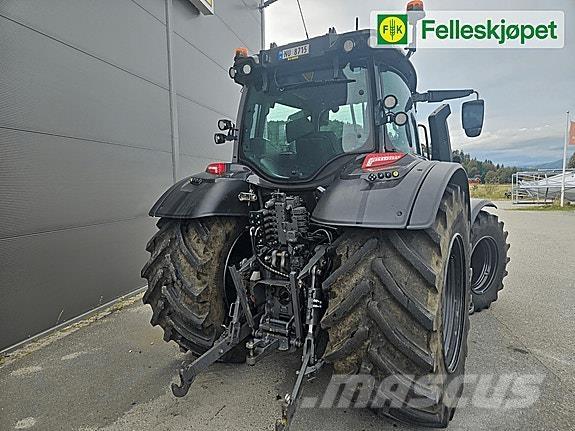 Valtra N175 Traktory