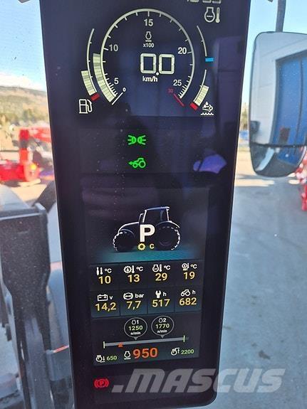 Valtra N175D. Traktory