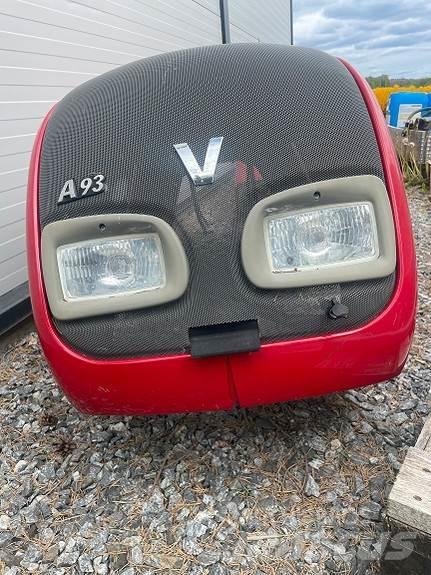 Valtra Panser Traktory