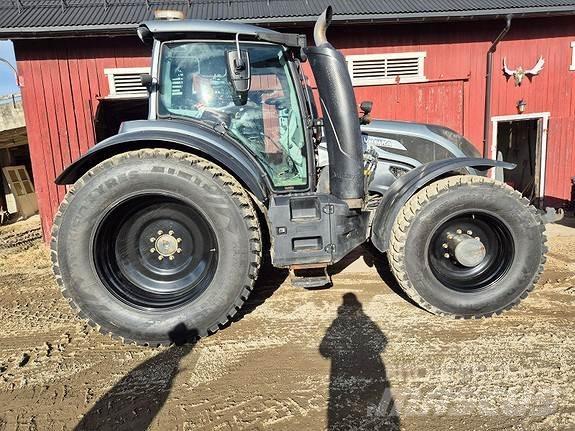 Valtra T 234 Versu Traktory