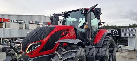 Valtra T175ED Traktory