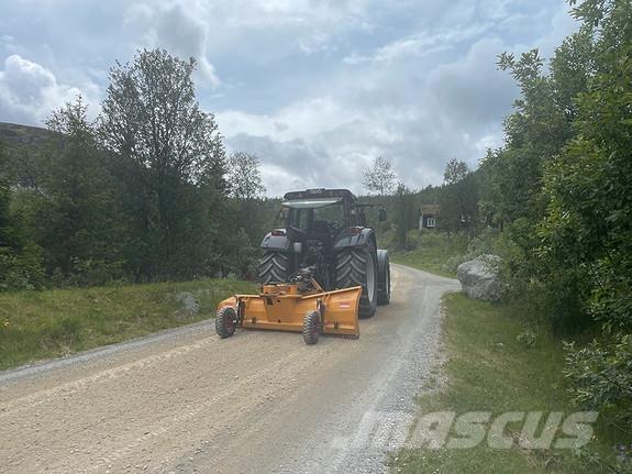 Valtra T203 Traktory