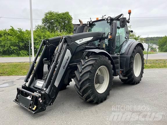 Valtra T234 Traktory