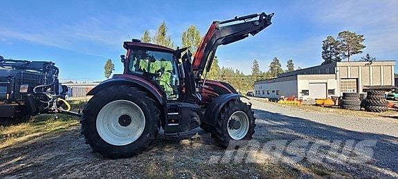 Valtra T234 Traktory