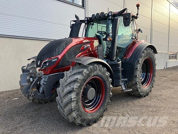 Valtra T234 Direct Traktory