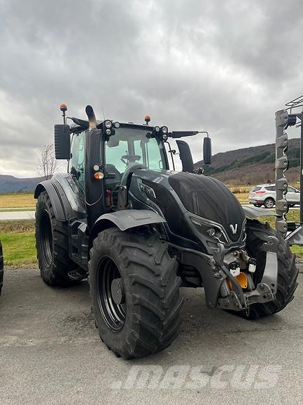 Valtra T234D Traktory