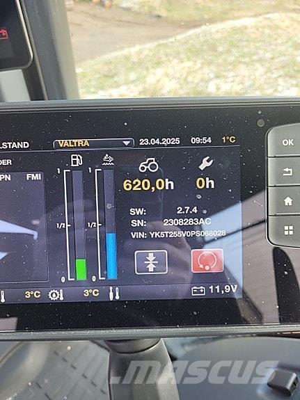 Valtra T255 Traktory