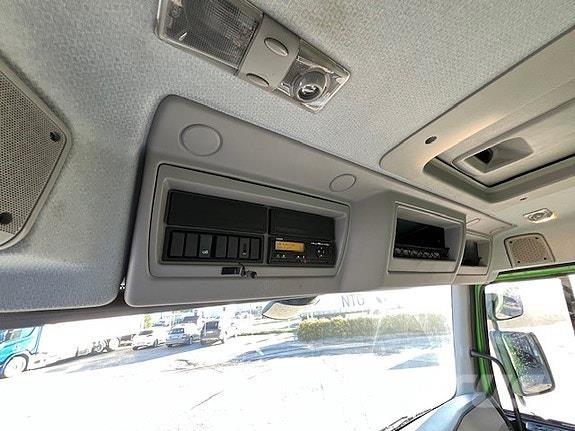 Volvo FE 320 -6x2 Ďalšie nákladné vozidlá