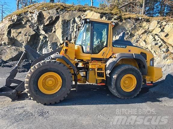 Volvo L110H Kolesové nakladače