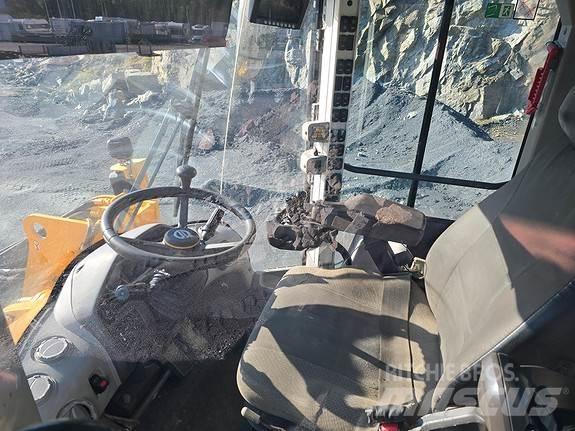 Volvo L110H Kolesové nakladače