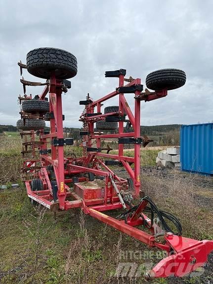   Ďalšie stroje na spracovanie pôdy a príslušenstvo