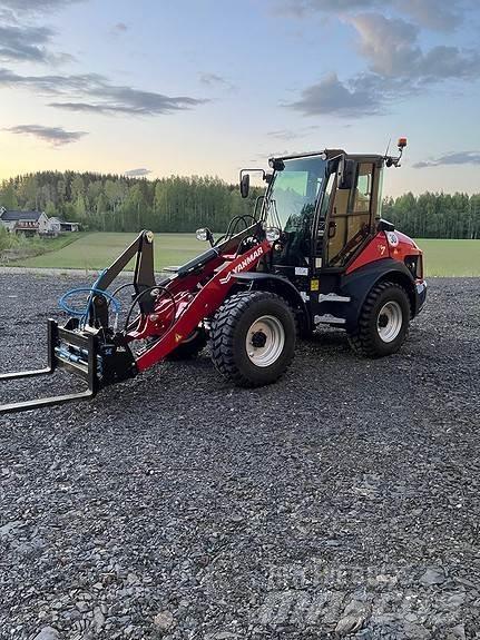 Yanmar V7 Kolesové nakladače