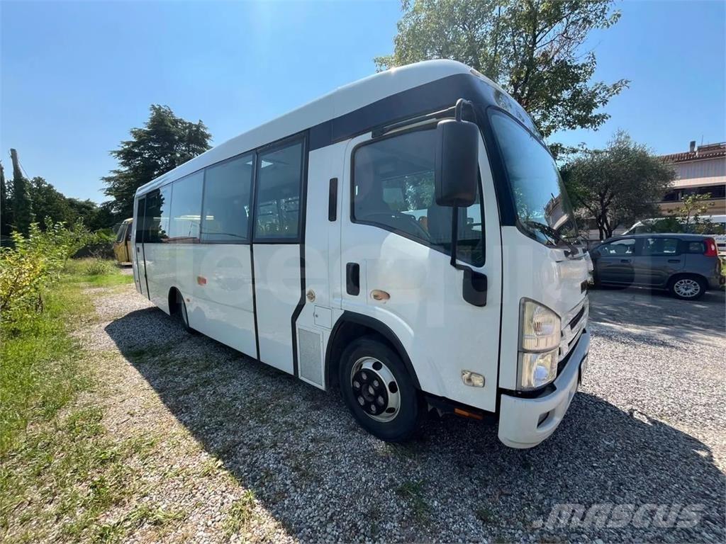 Isuzu P65 Školské autobusy