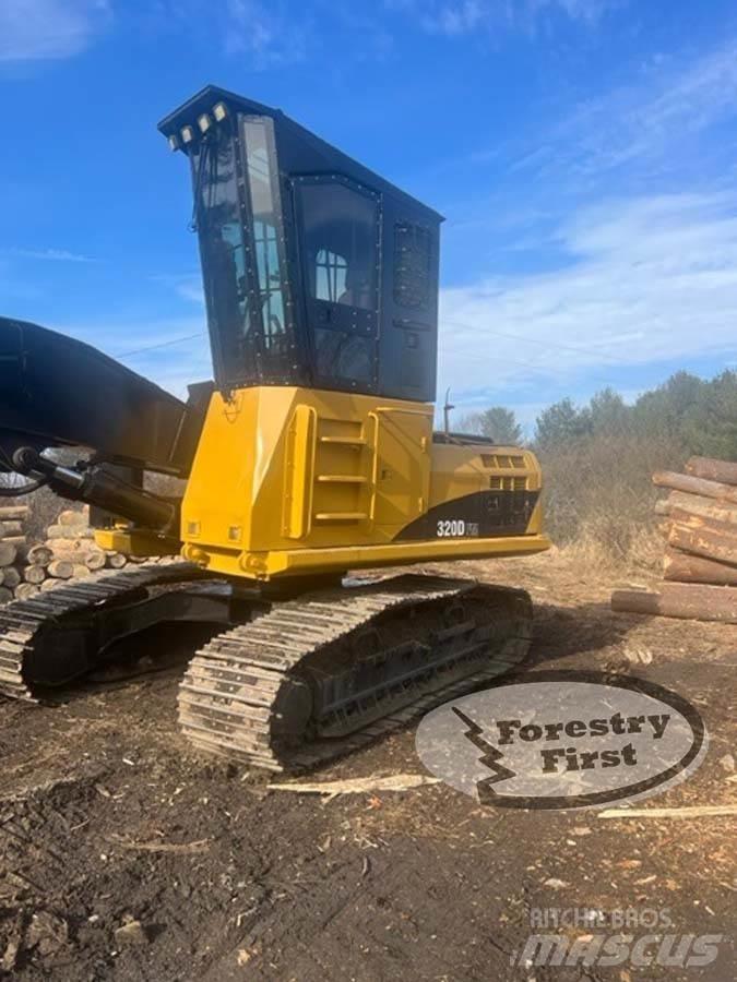 CAT 320D FM Lesné nakladače
