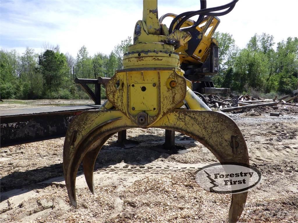John Deere 437E Lesné nakladače
