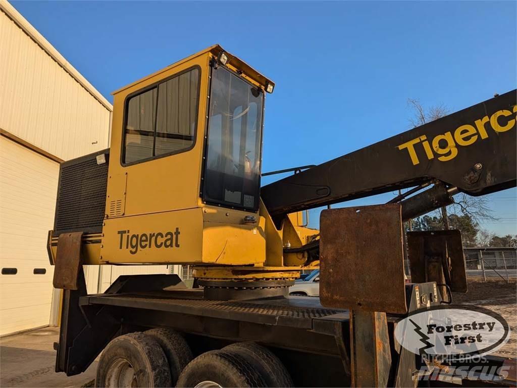Tigercat 234 Lesné nakladače