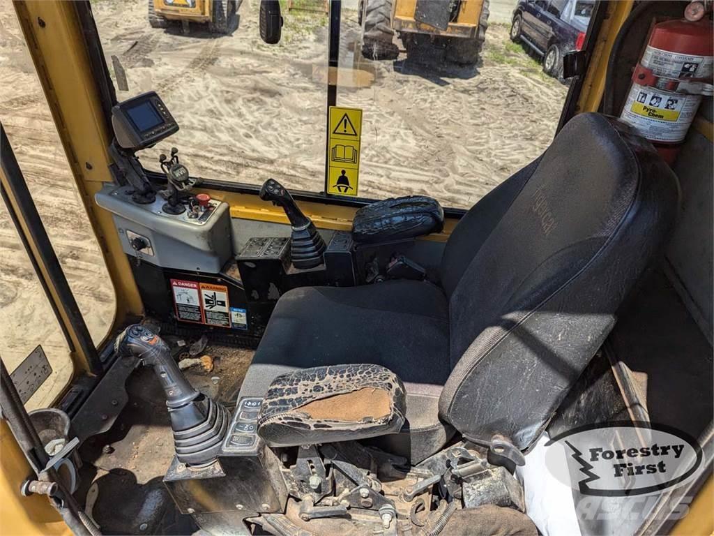 Tigercat 234B Lesné nakladače