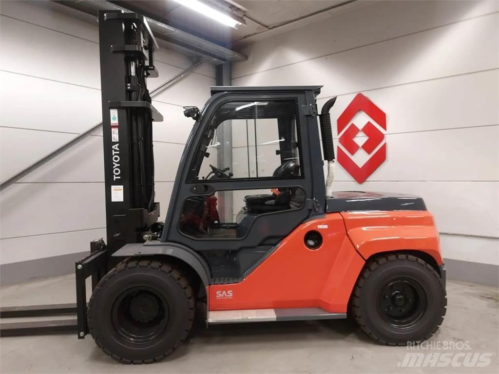 Toyota 8FD70F Dieselové vozíky