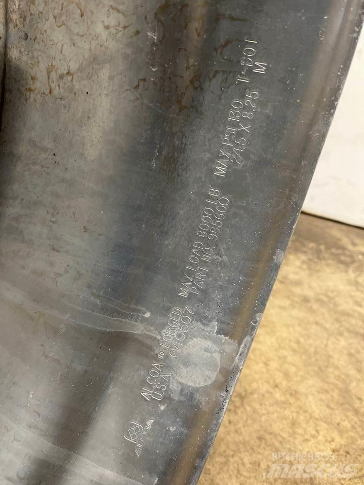 Alcoa  Pneumatiky, kolesá a ráfiky