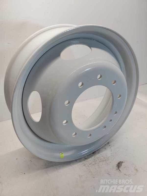 Ford F550 Pneumatiky, kolesá a ráfiky