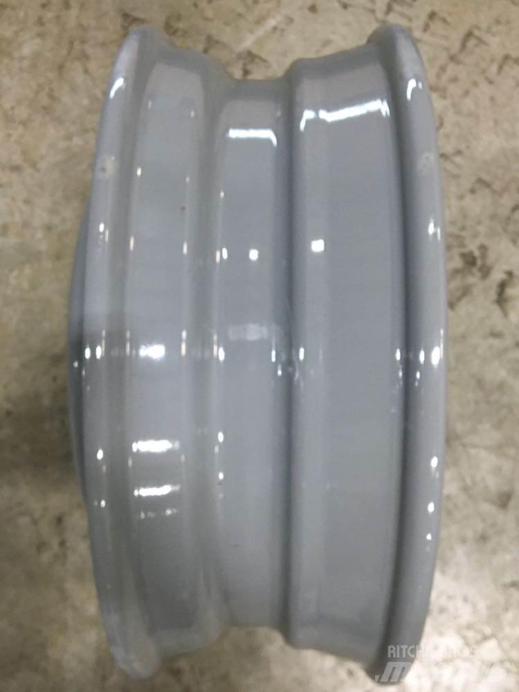 Ford F550 Pneumatiky, kolesá a ráfiky