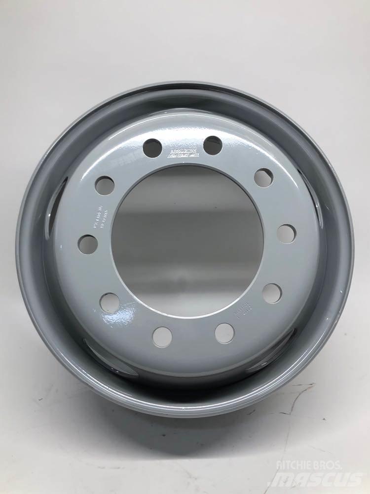 Ford F750 Pneumatiky, kolesá a ráfiky