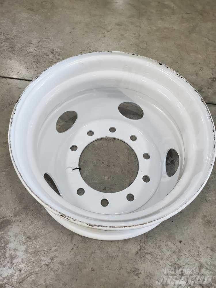 Ford F750 Pneumatiky, kolesá a ráfiky