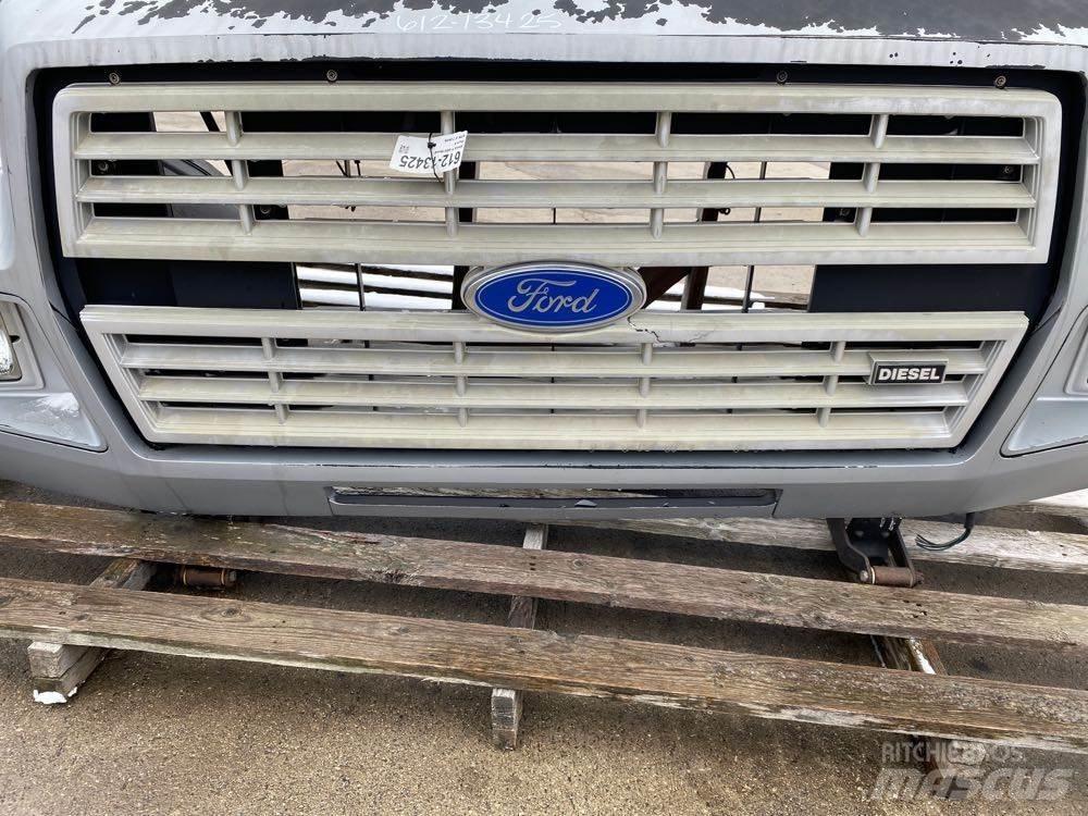 Ford F800 Kabíny a interiér