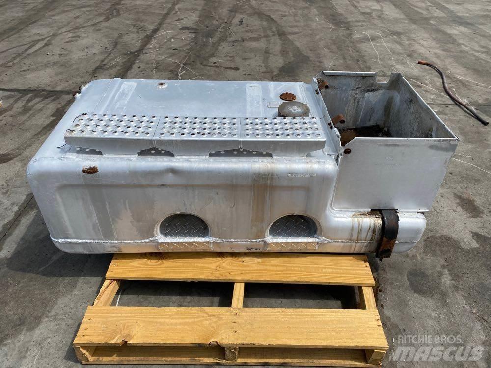 Ford L9000 Doprava – ostatné