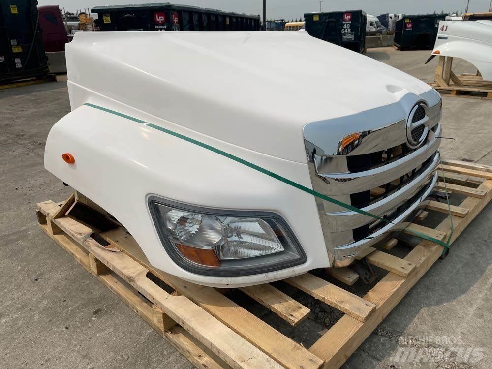 Hino 268 Kabíny a interiér