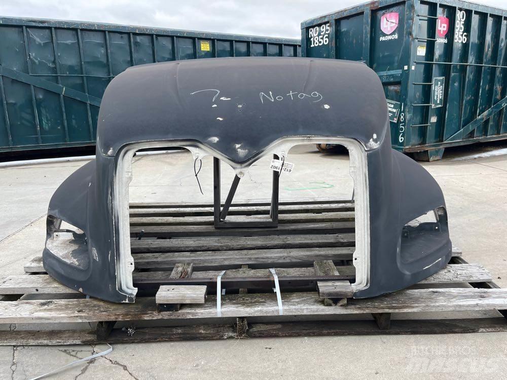 Mack CX Kabíny a interiér
