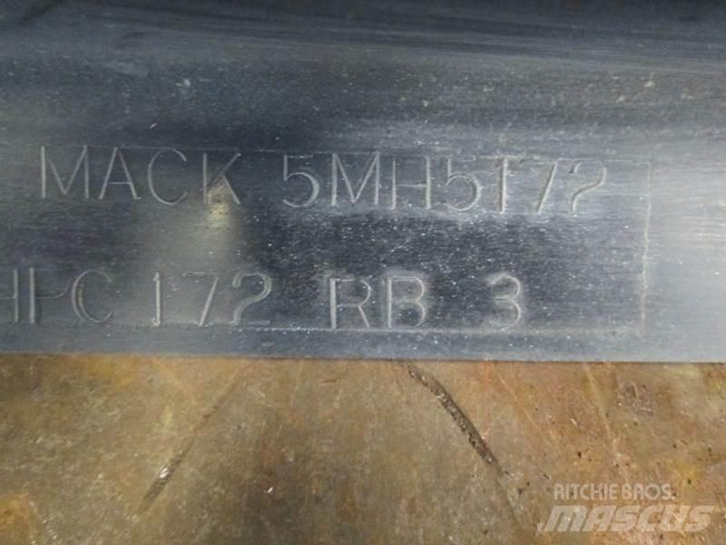 Mack MP7 Doprava – ostatné