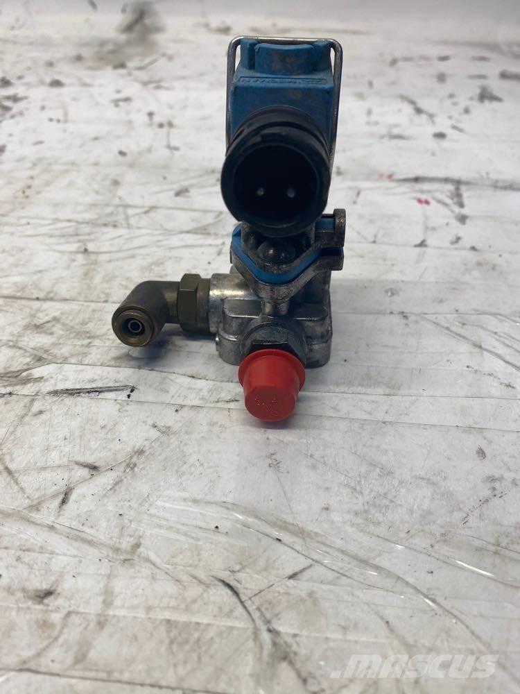 Mack MP8 Doprava – ostatné