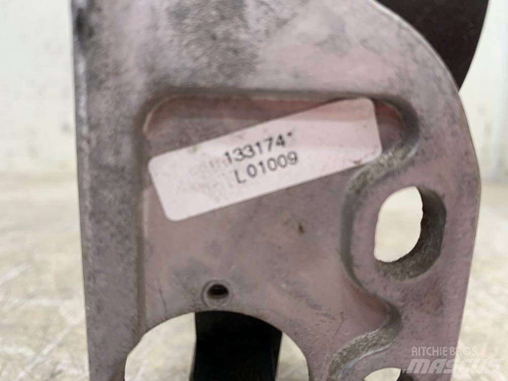 Volvo VNL Doprava – ostatné