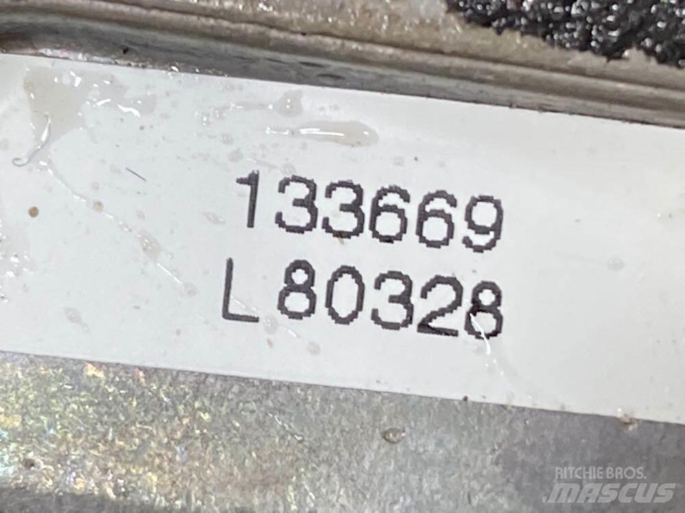 Volvo VNL Doprava – ostatné
