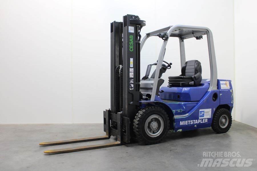 Cesab M 325 D Dieselové vozíky