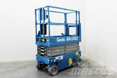 Genie GS 1932 Nožnicové zdvíhacie plošiny