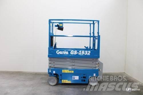 Genie GS 1932 Nožnicové zdvíhacie plošiny