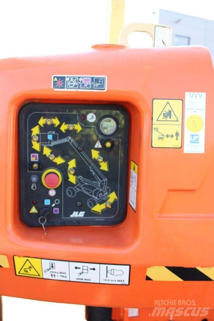 JLG M 600 JP Kĺbové plošiny