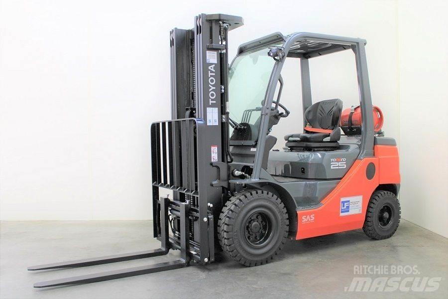 Toyota 02-8FGF25 LPG vozíky