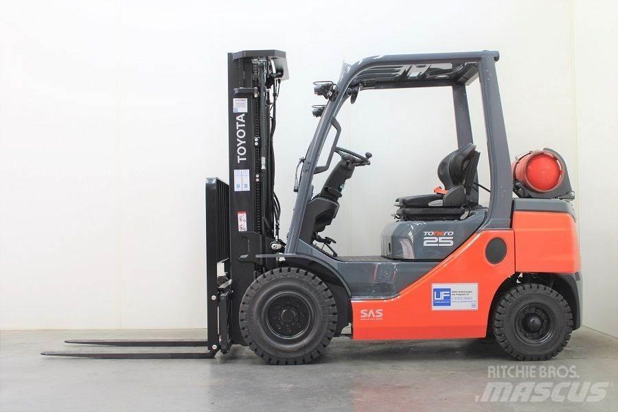 Toyota 02-8FGF25 LPG vozíky