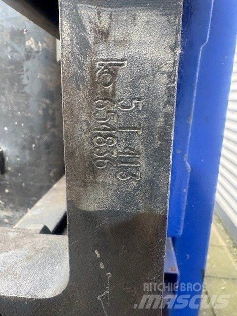 Kaup 5T 413 Čeľuste na balíky