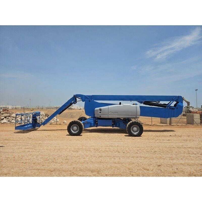 Genie Z-135 Kĺbové plošiny