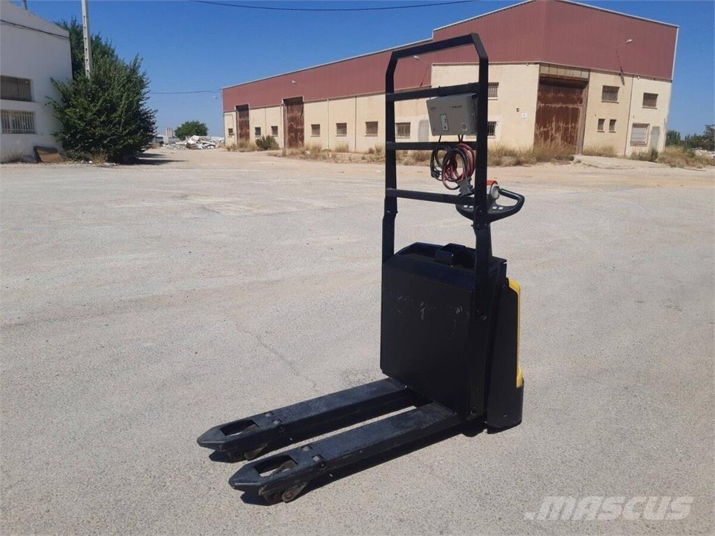 Hyster P1.6 Manipulácia s materiálom - ostatné