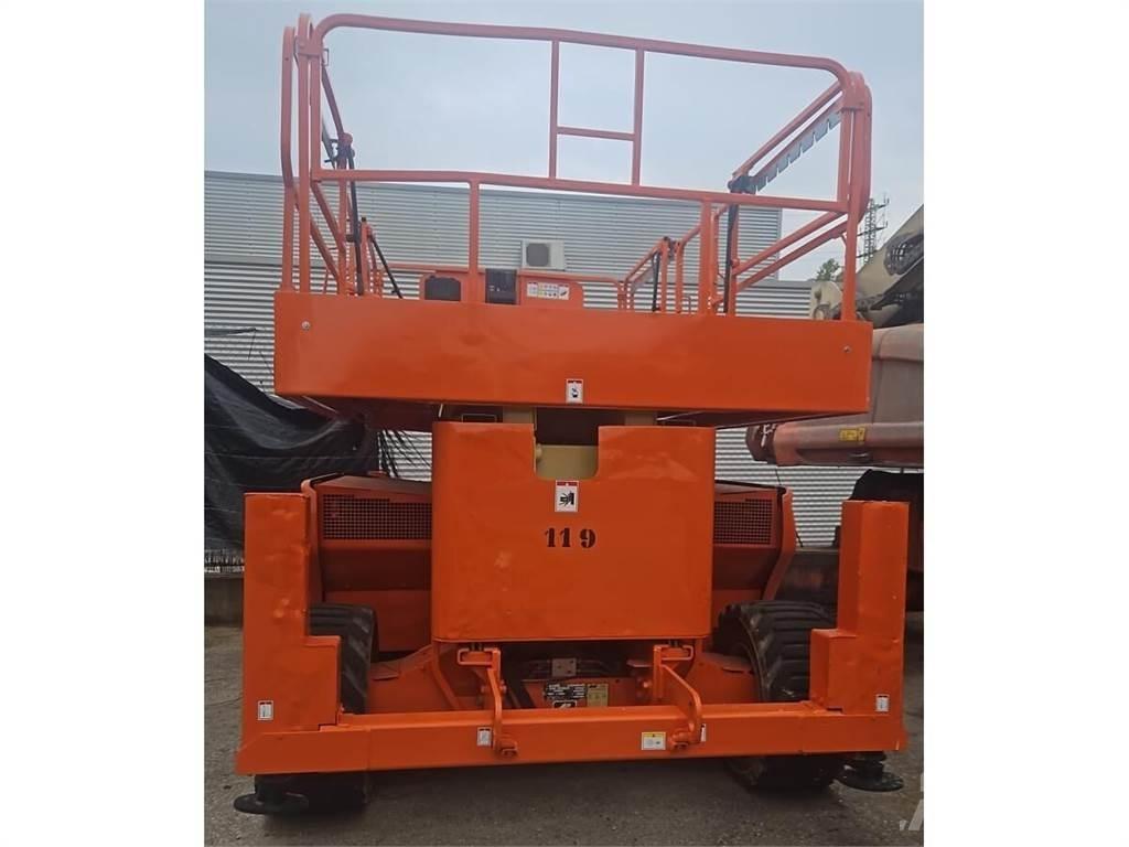 JLG 4394RT Nožnicové zdvíhacie plošiny